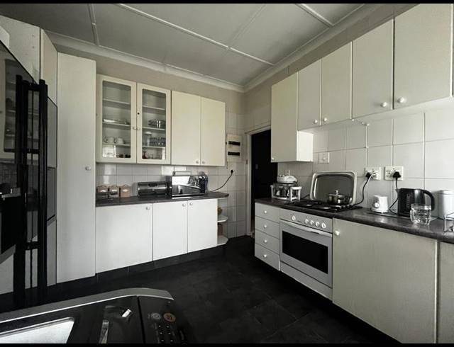 3 BEDROOM PROPERTY TO RENT IN PARKRAND